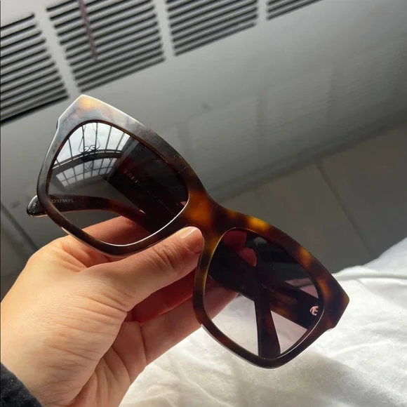 Celine Tortoise Sunglasses with Gold Detail - Picture 7 of 7